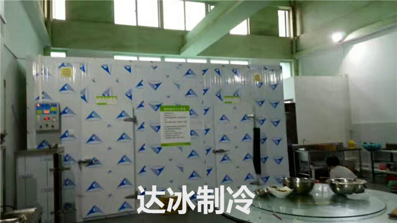 冷藏柜应该注意哪些注意事项呢